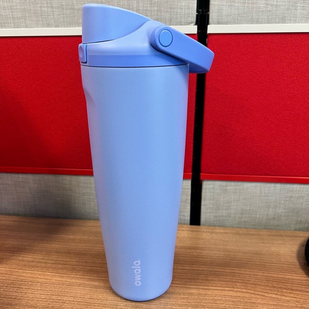 Owala Freesip Sway Water Bottle 40 oz. - Out of the Blue